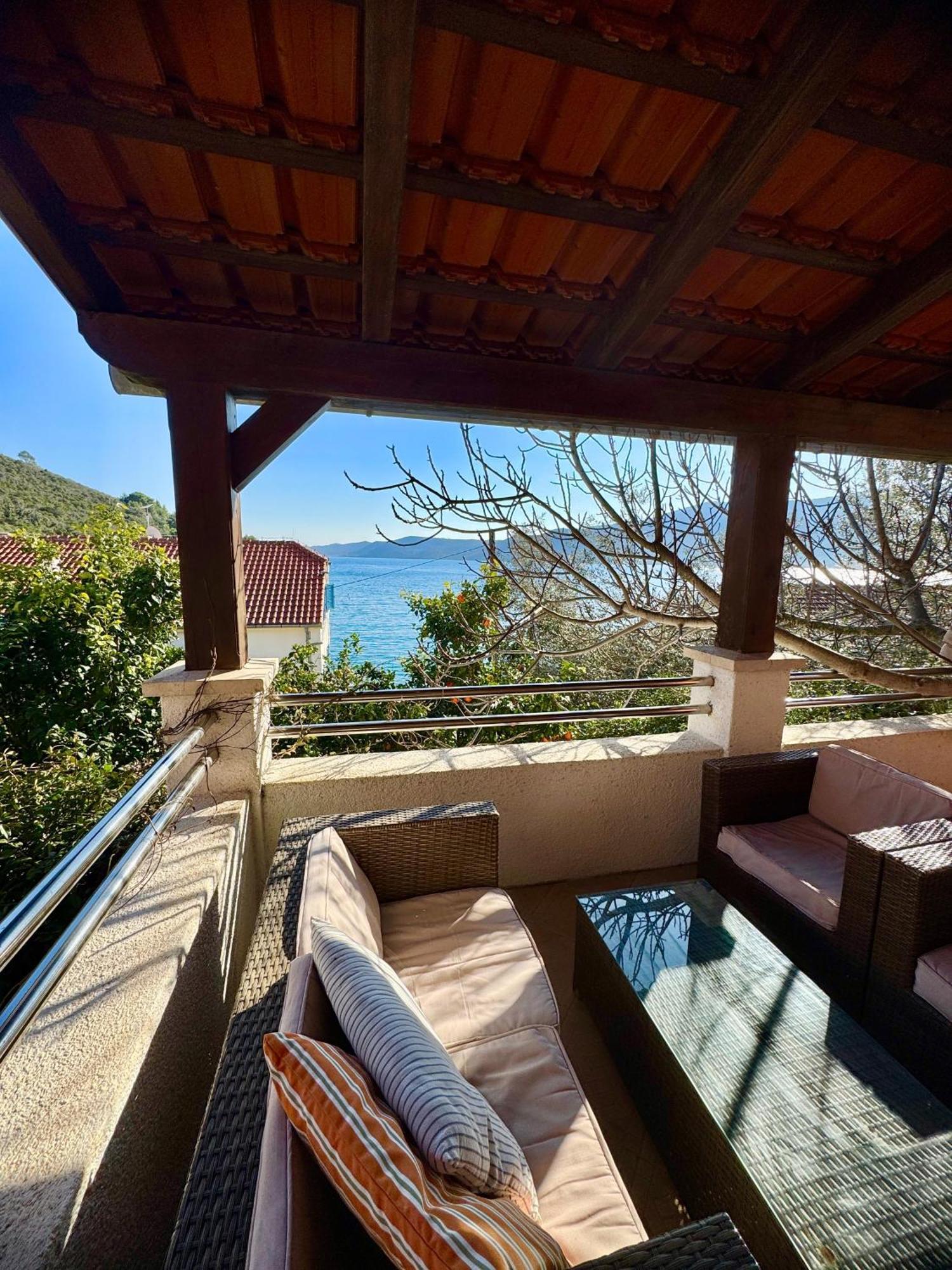 Villa Rava Hotel & Restaurant エクステリア 写真